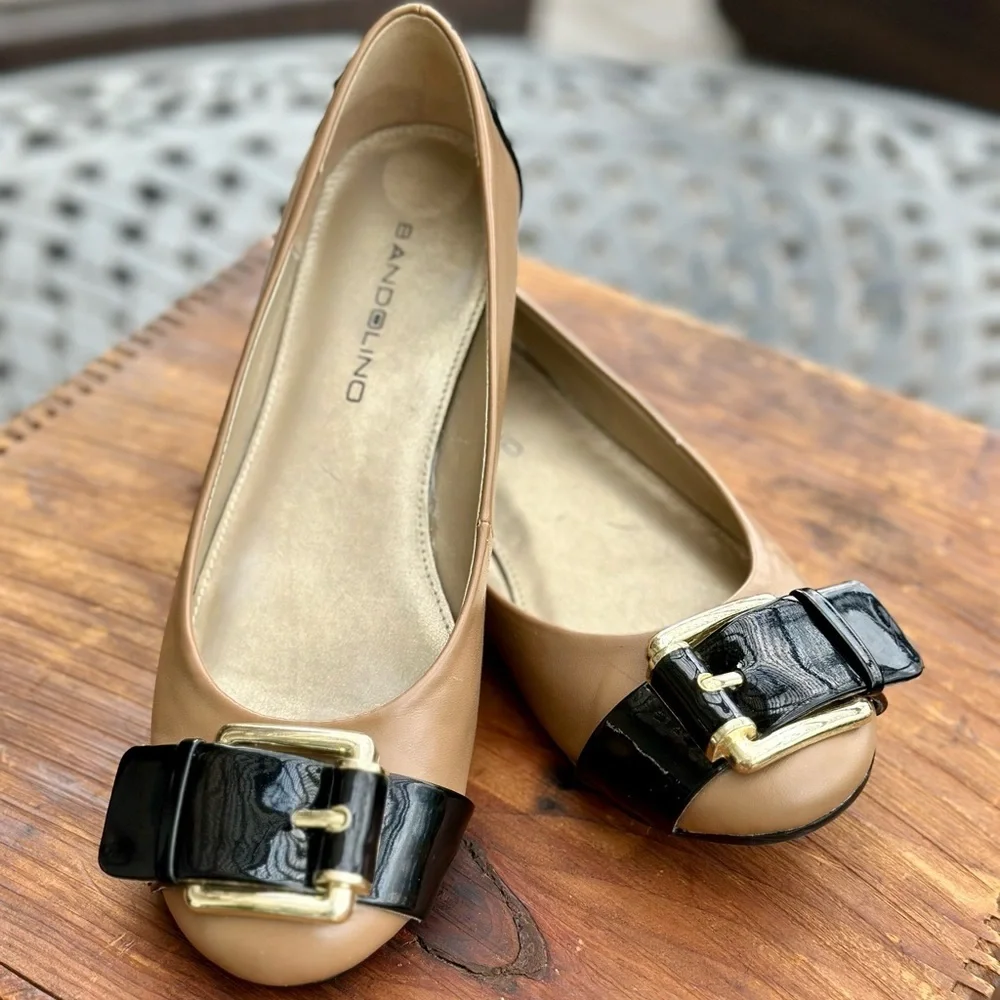 Bandolino Leather and Patent 7 1/2M Flats